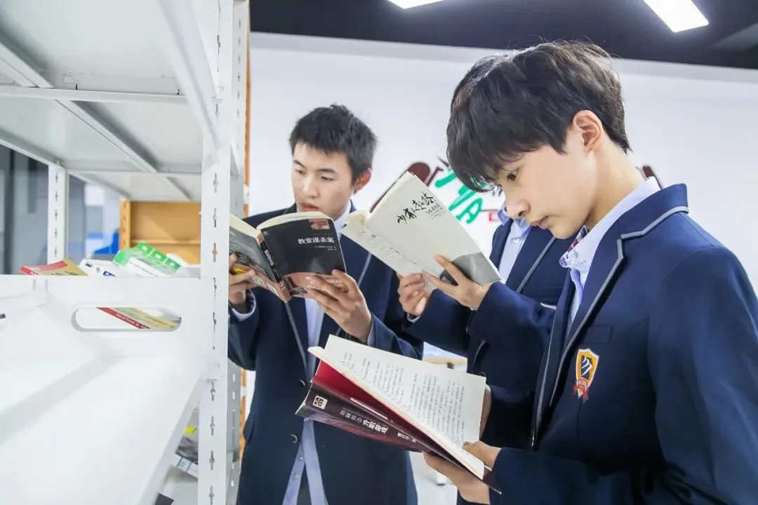 别再等中考后“听天由命”!提前择校,长沙新华给孩子多一条好出路! 第4张