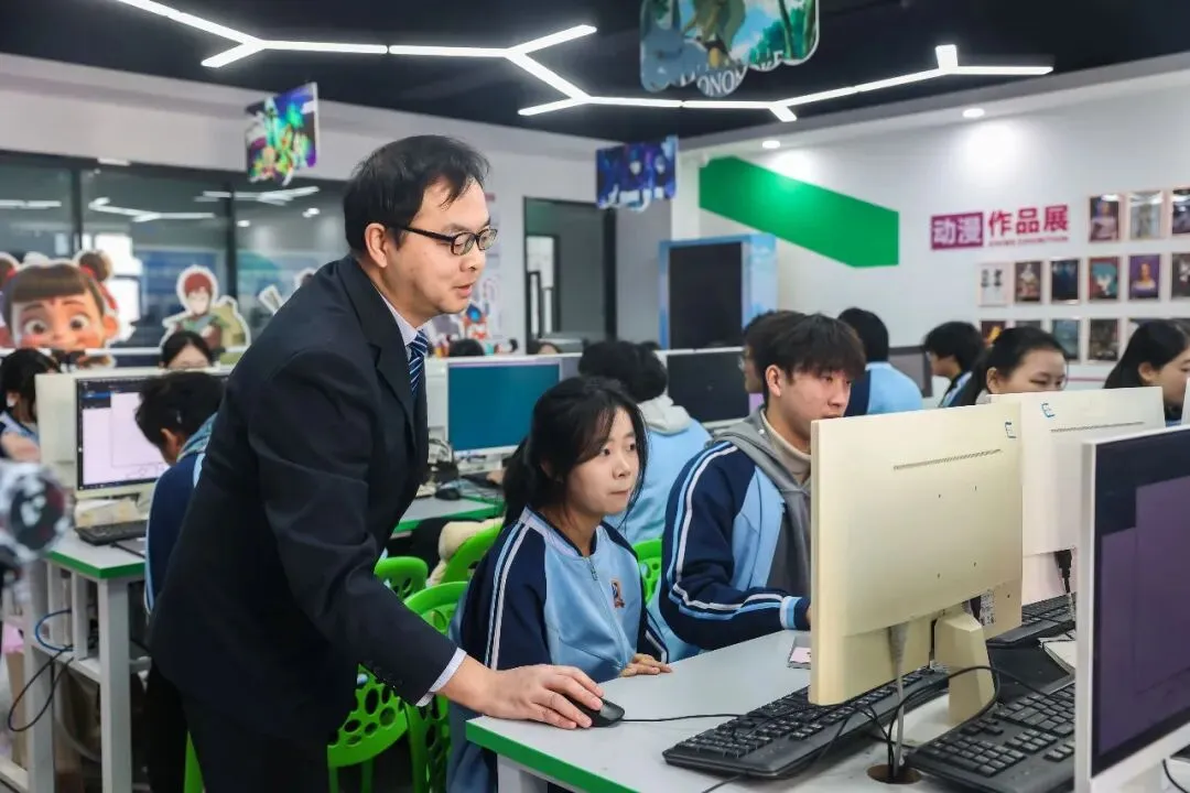 别再等中考后“听天由命”!提前择校,长沙新华给孩子多一条好出路! 第5张