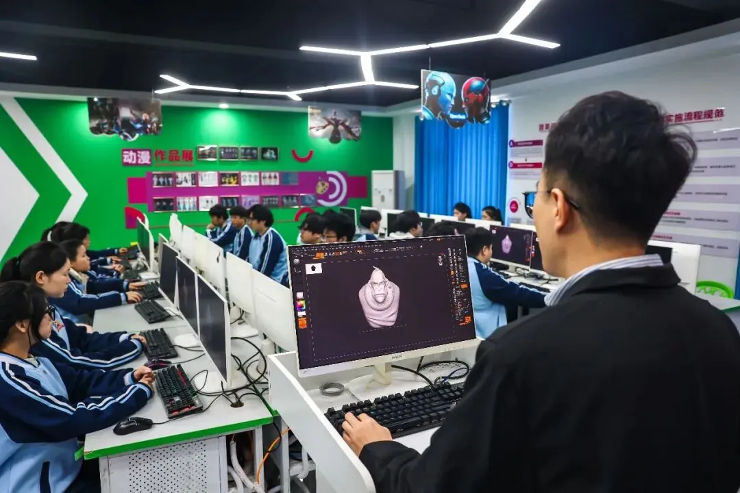 别再等中考后“听天由命”!提前择校,长沙新华给孩子多一条好出路! 第15张