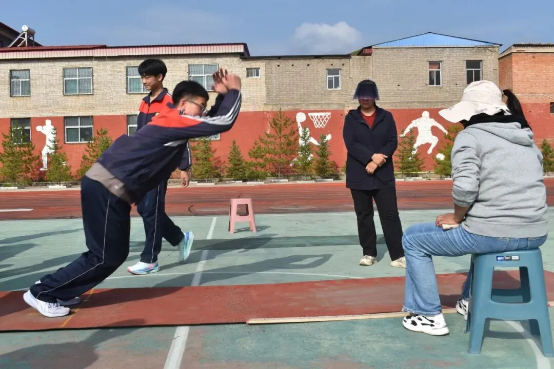 【备战中考】厉兵秣马备体考 凝心聚力向未来 —— 交口二中体育模拟考试纪实 第12张