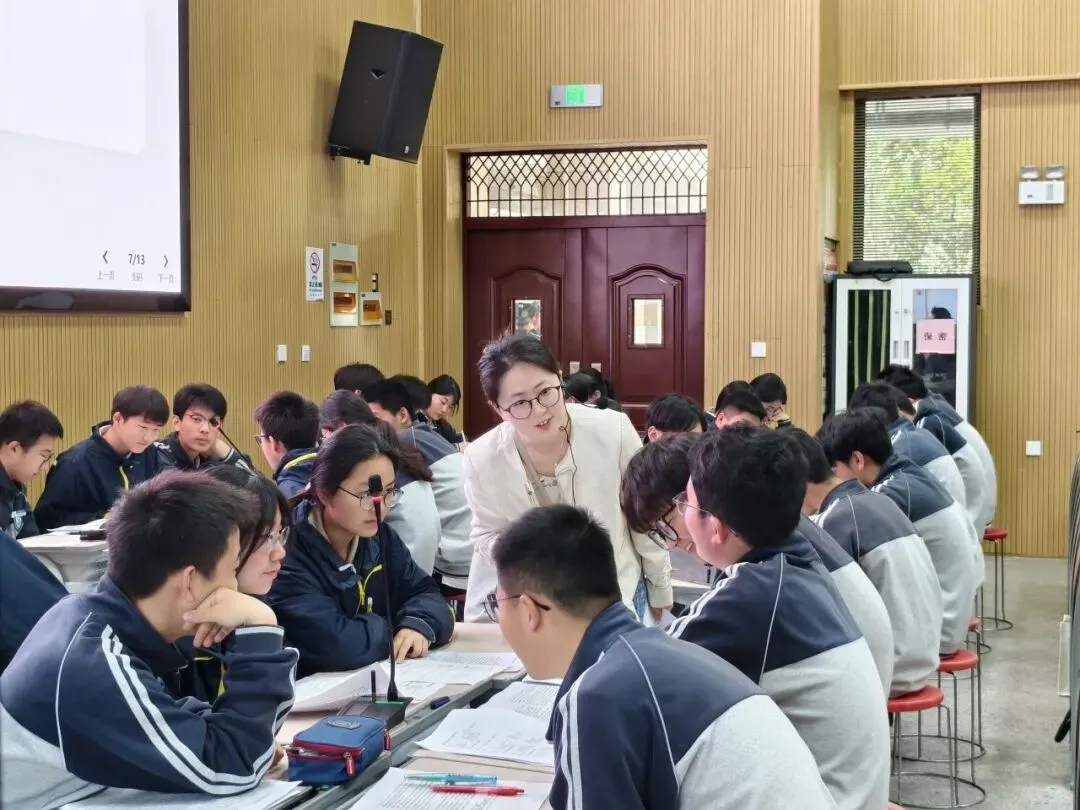 精准教研明方向,聚力冲刺迎中考——阜阳市2026年初中语文中考复习冲刺教学研讨活动在我校圆满举行 第1张