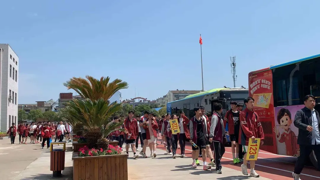 【体育中考】文通学子奋勇当先 体育中考旗开得胜——文通中学2026年体育侧记 第17张