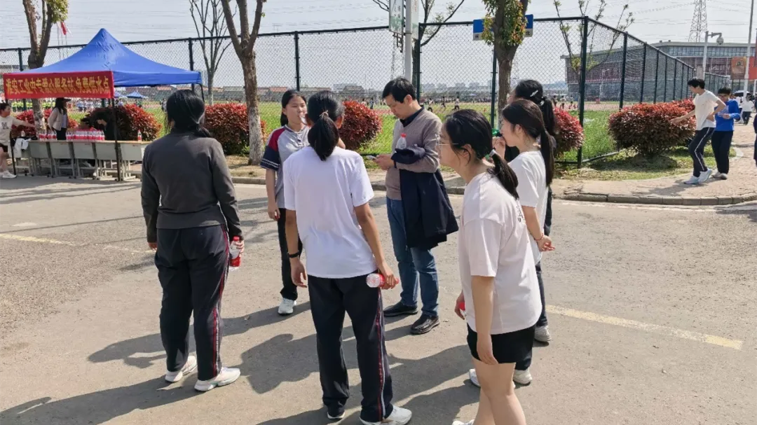 【体育中考】文通学子奋勇当先 体育中考旗开得胜——文通中学2026年体育侧记 第23张