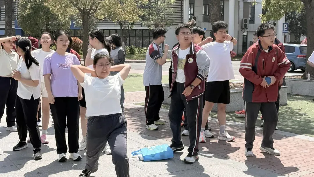 【体育中考】文通学子奋勇当先 体育中考旗开得胜——文通中学2026年体育侧记 第25张