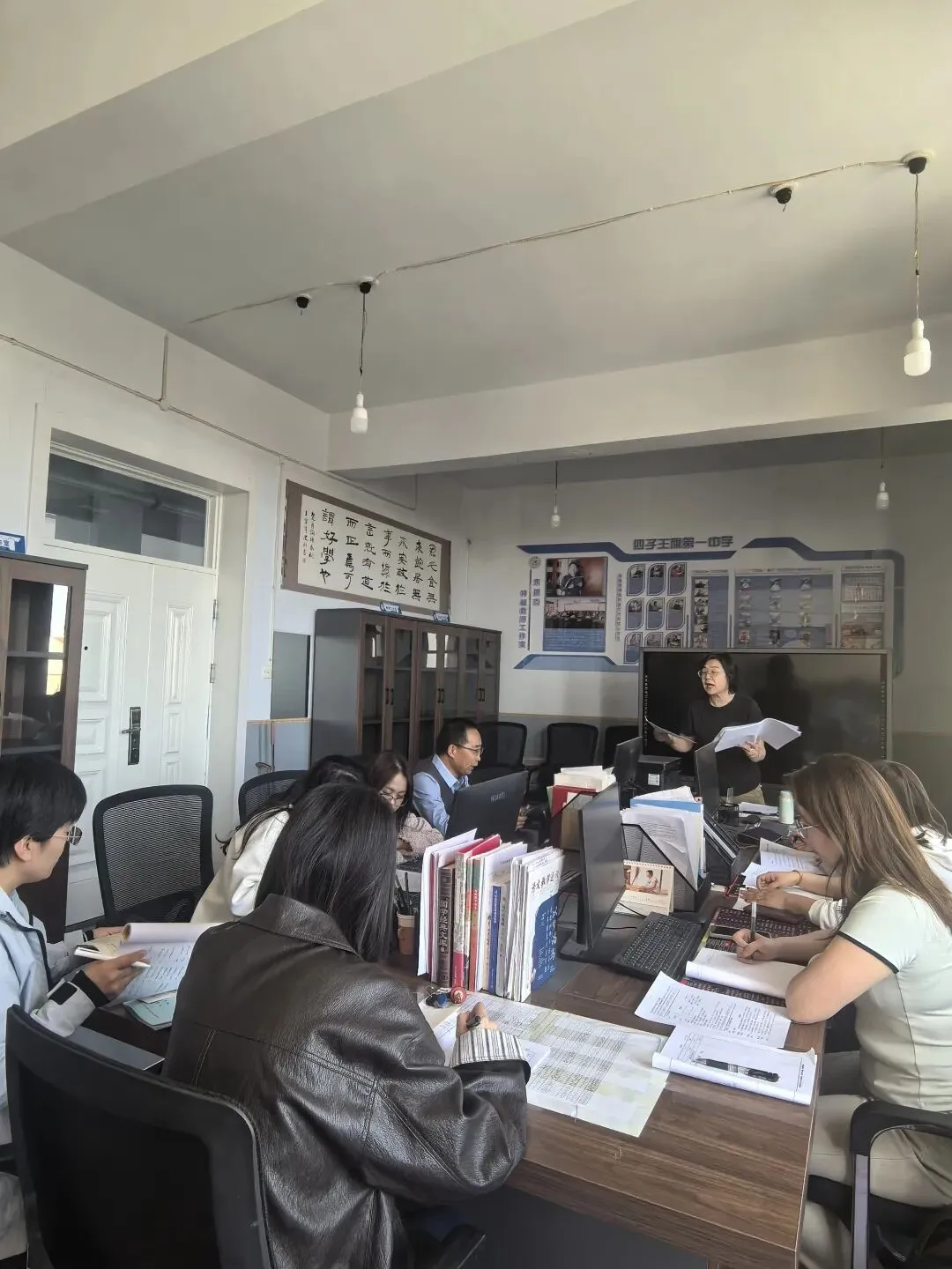 研标准 明方向 析试卷 促提升——孟为民英语名师工作室第二次教研纪实 第8张