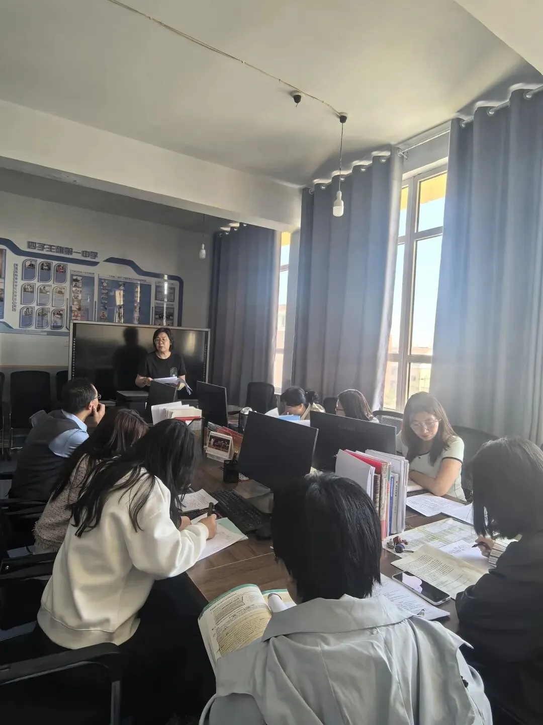 研标准 明方向 析试卷 促提升——孟为民英语名师工作室第二次教研纪实 第12张