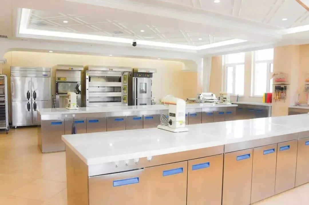 中考心里没底?别慌,选择菏泽新东方学技术! 第18张