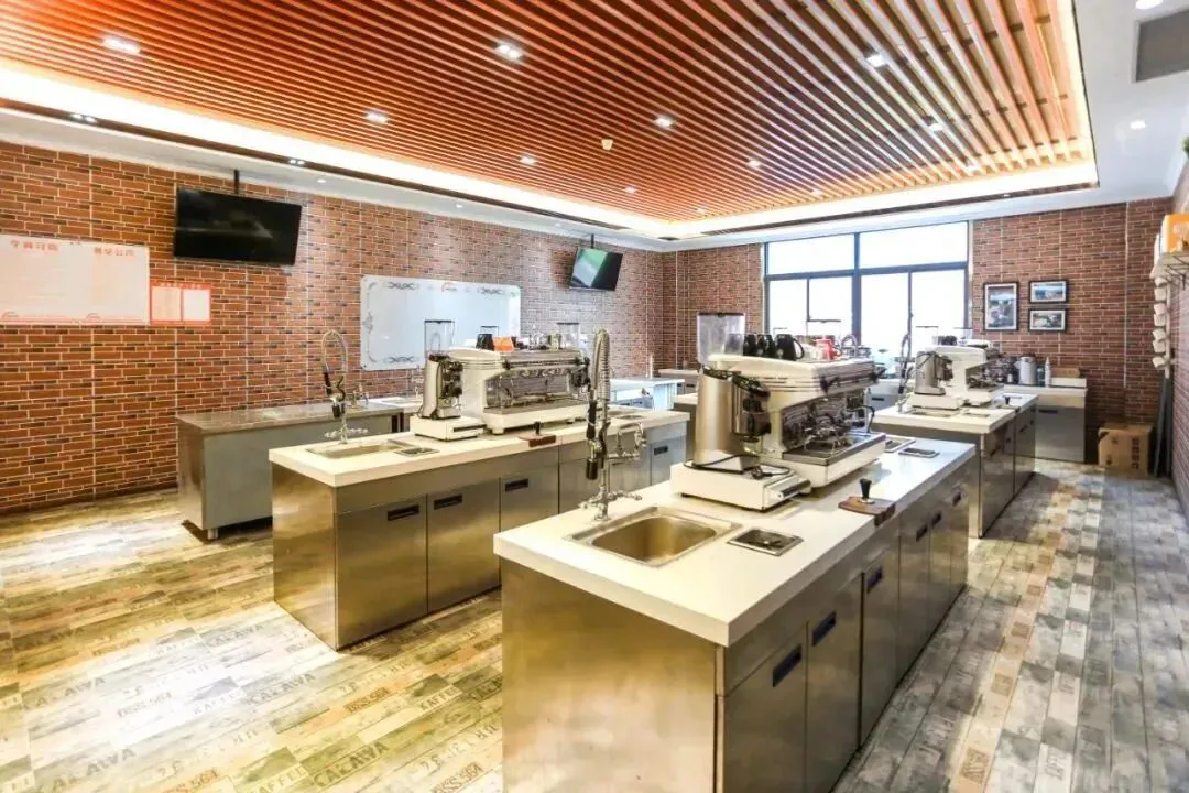 中考心里没底?别慌,选择菏泽新东方学技术! 第19张