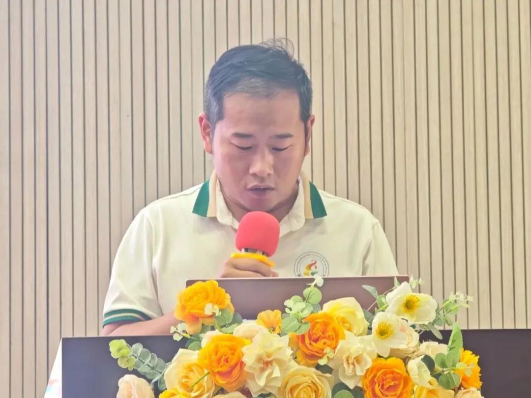 家校同心齐聚力 冲刺中考创辉煌——我校初三年级家长会圆满召开 第3张