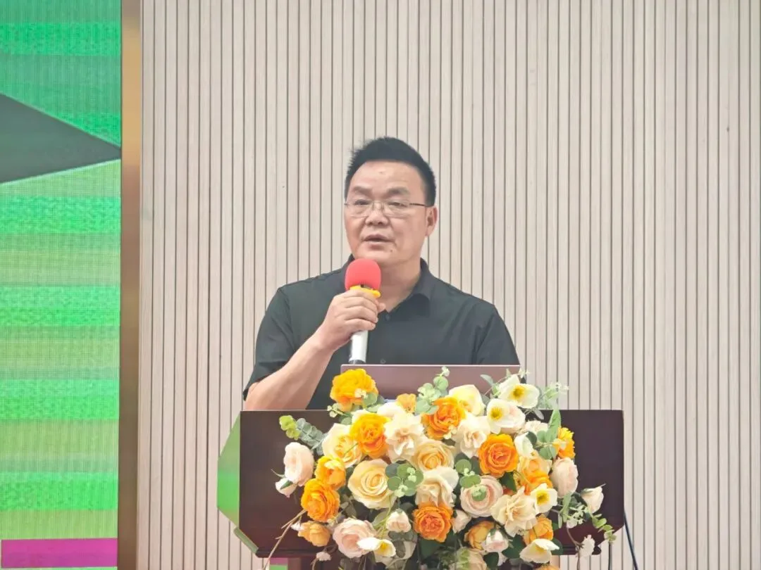 家校同心齐聚力 冲刺中考创辉煌——我校初三年级家长会圆满召开 第4张