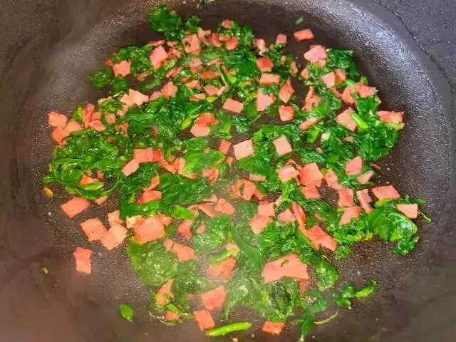 中考倒计时!初三儿子早餐不费妈,10分钟搞定蔬菜芝士蛋饼,省事 第6张