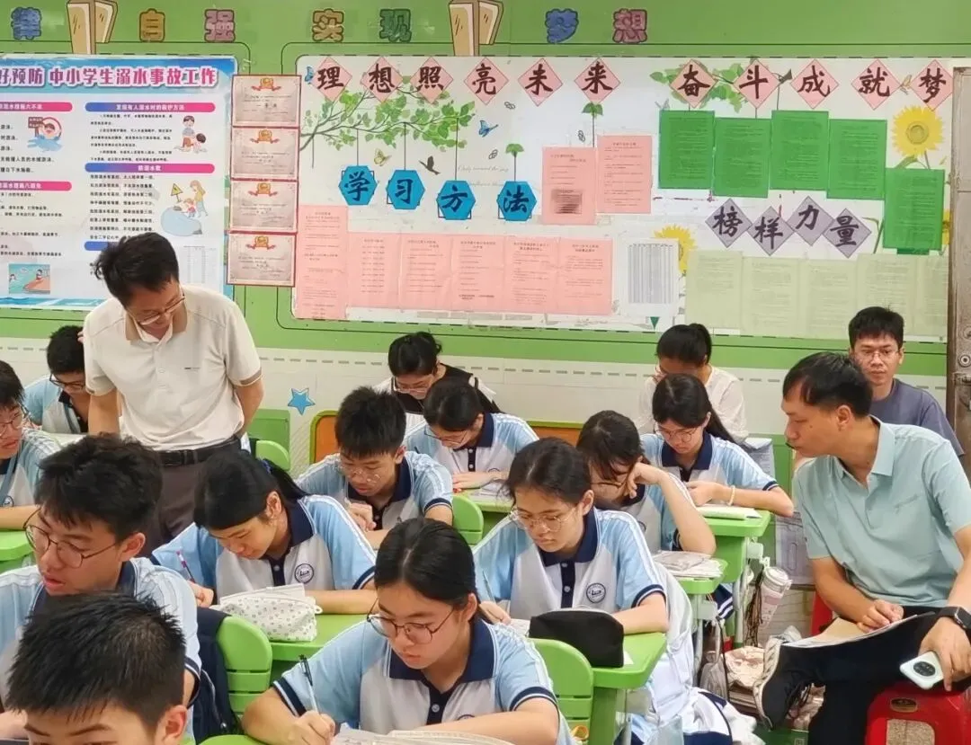 教研赋能促提升,携手共进备中考——龙坡中学与罗村一中开展结对教研交流活动 第26张