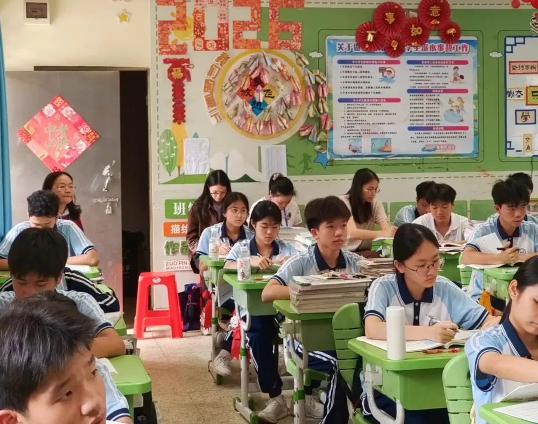 教研赋能促提升,携手共进备中考——龙坡中学与罗村一中开展结对教研交流活动 第32张