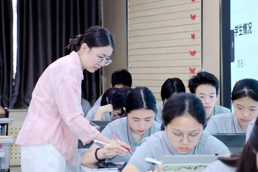 齐鲁学校承办历下区初中英语试卷讲评研讨暨一模成绩分析会 第3张