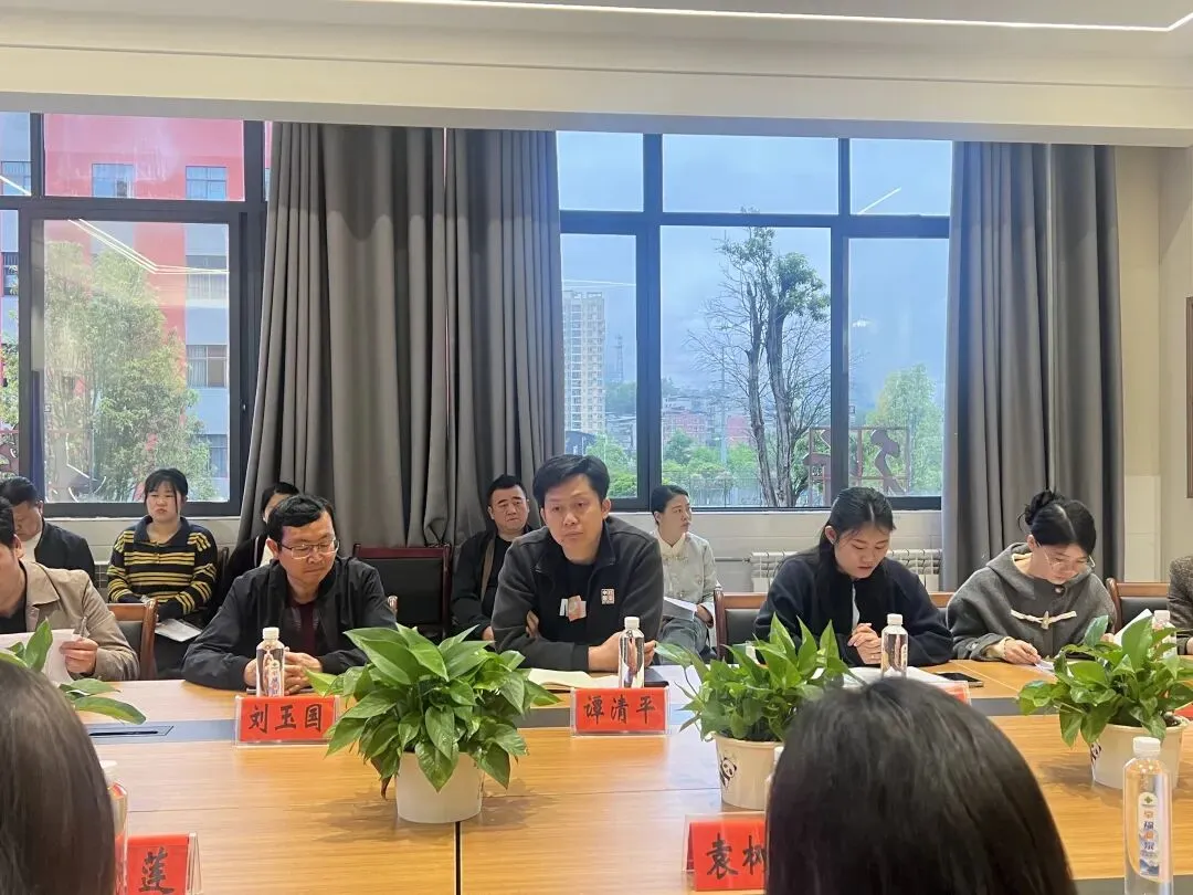 【强师工程】中考冲刺 教研赋能——福泉市举办2026届道德与法治学科高效课堂展示交流活动 第4张