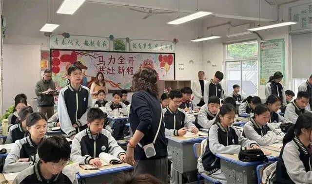 精准调研明方向 凝心聚力备中考——安吉县教科研中心莅临安城中学开展一日调研 第9张