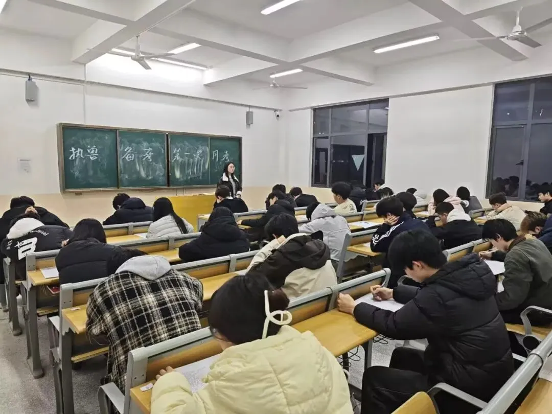 学院新闻丨深化实践育人,我院以模拟考试助力畜牧兽医专业学生执兽备考 第5张