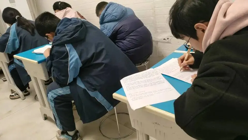 中考作文《这次,我选对了》素材分析+学生作品 第4张