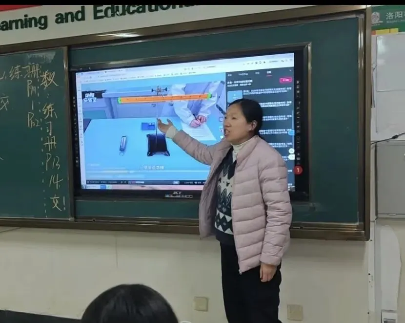 以实操砺本领 以匠心赴中考——记洛阳枫叶双语学校九年级理化生实验考试圆满收官 第8张