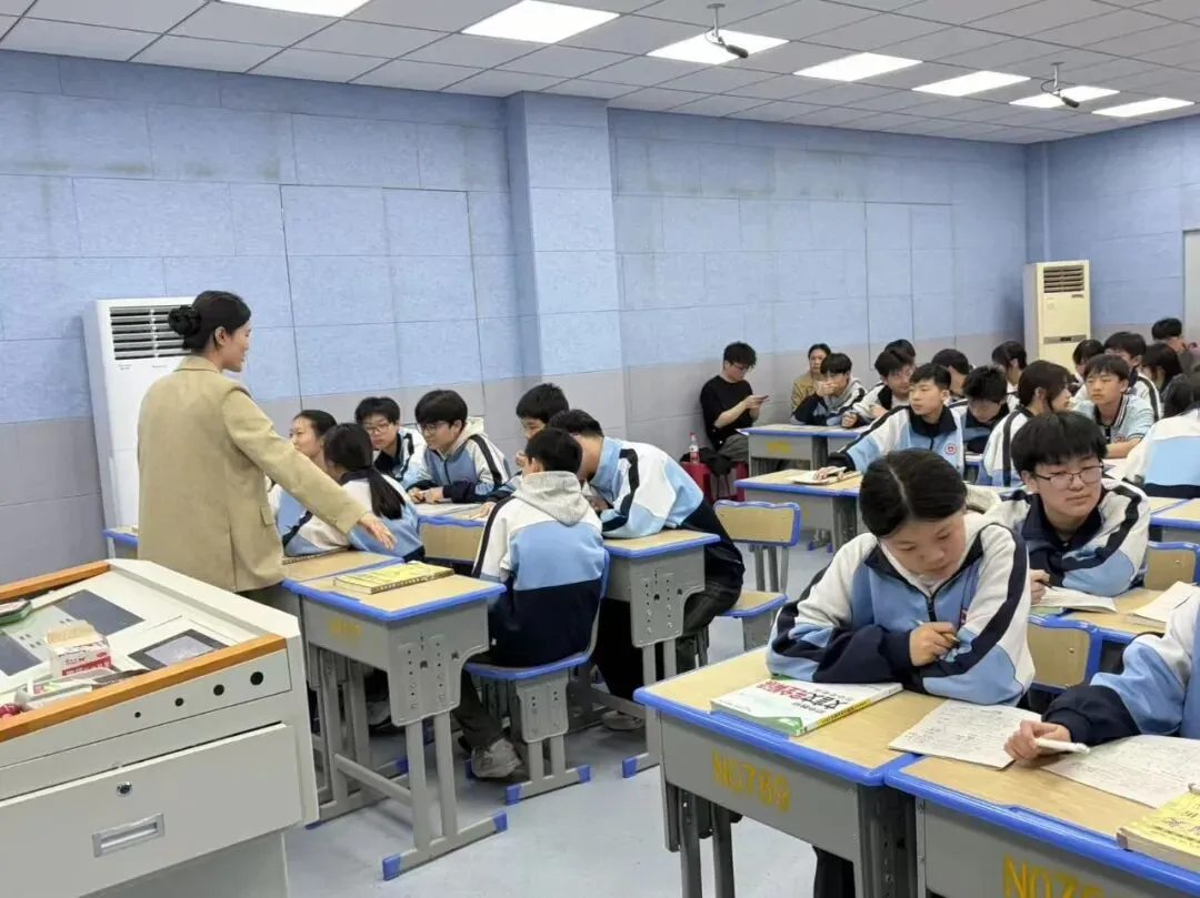 【向阳花开·乡约课堂】聚力中考,精准送教——向祎依初中语文名师工作室送教下乡研修活动圆满举行 第24张