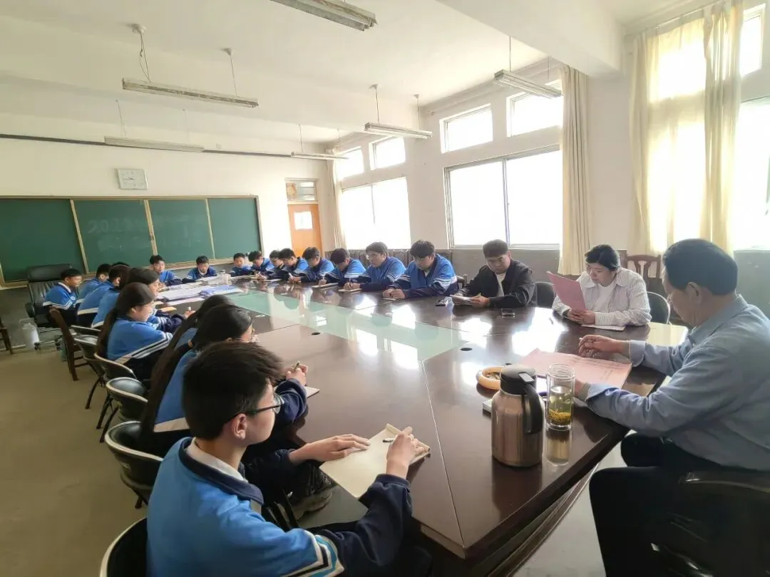 分层励志鼓士气 凝心聚力战中考 ——莒南县津华园学校九年级分层励志动员会议近期召开 第2张