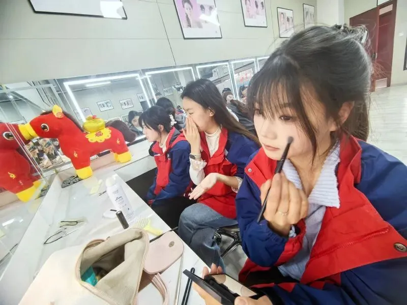 与其在中考“陪跑”,不如学技术“领跑”!初中生学技术,照样赢未来! 第8张