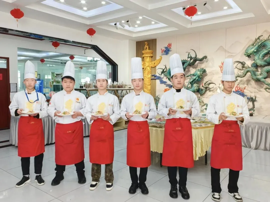 与其在中考“陪跑”,不如学技术“领跑”!初中生学技术,照样赢未来! 第11张