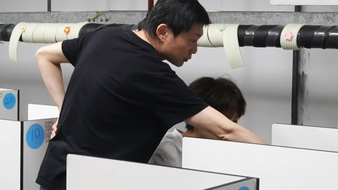 中考 | 练在平时,赢在考场!拓鑫学子全力备战英语听说 & 理化实验 第6张