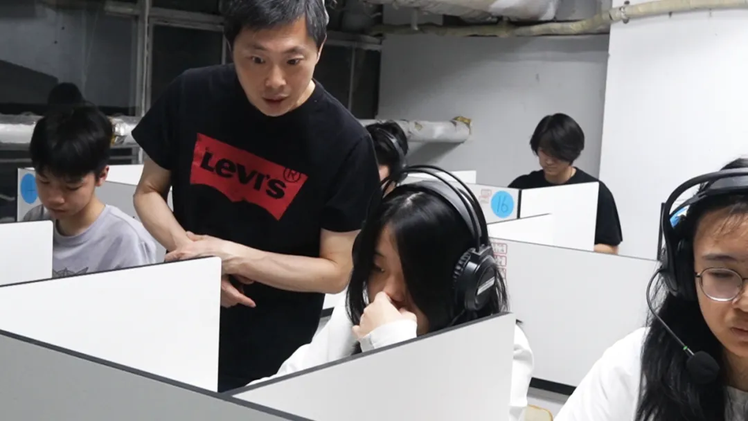 中考 | 练在平时,赢在考场!拓鑫学子全力备战英语听说 & 理化实验 第9张