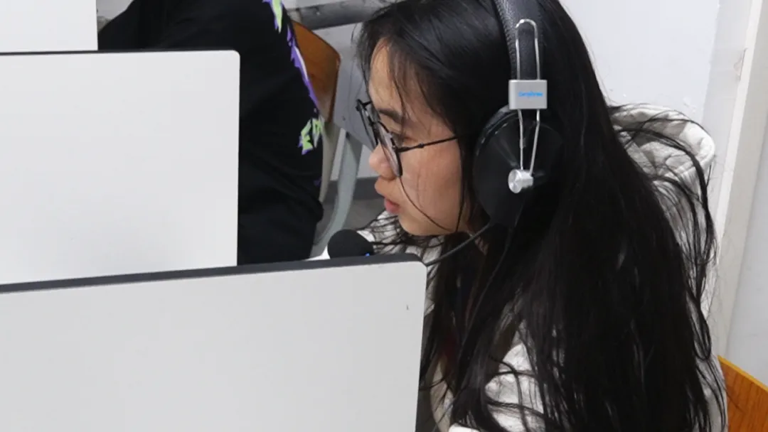 中考 | 练在平时,赢在考场!拓鑫学子全力备战英语听说 & 理化实验 第10张