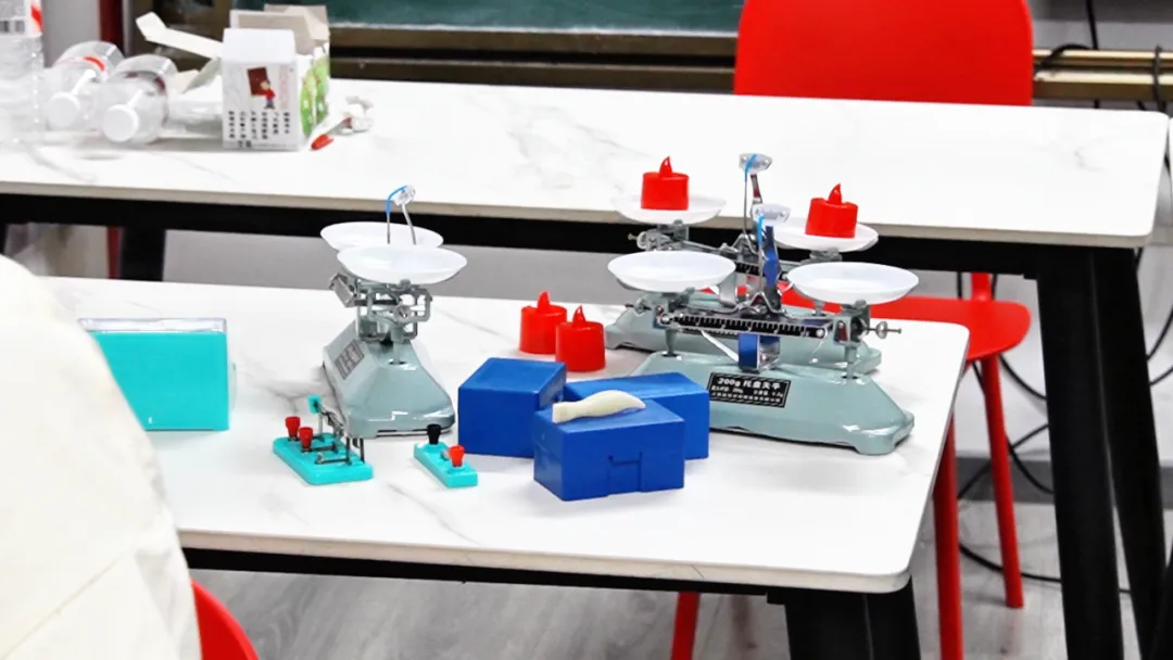 中考 | 练在平时,赢在考场!拓鑫学子全力备战英语听说 & 理化实验 第17张