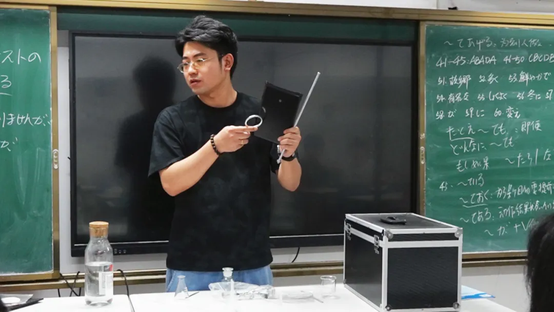 中考 | 练在平时,赢在考场!拓鑫学子全力备战英语听说 & 理化实验 第32张