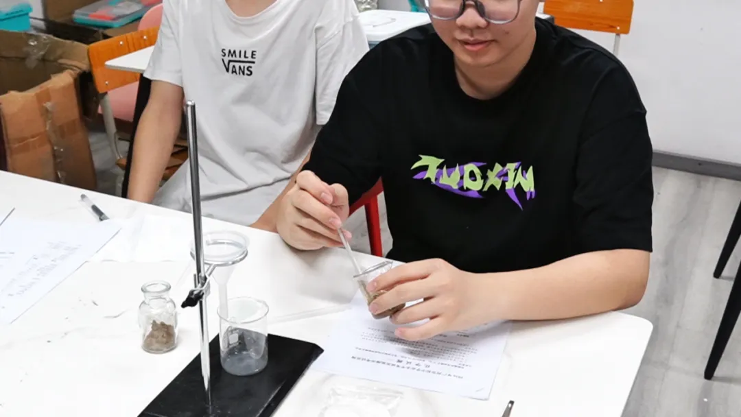 中考 | 练在平时,赢在考场!拓鑫学子全力备战英语听说 & 理化实验 第39张