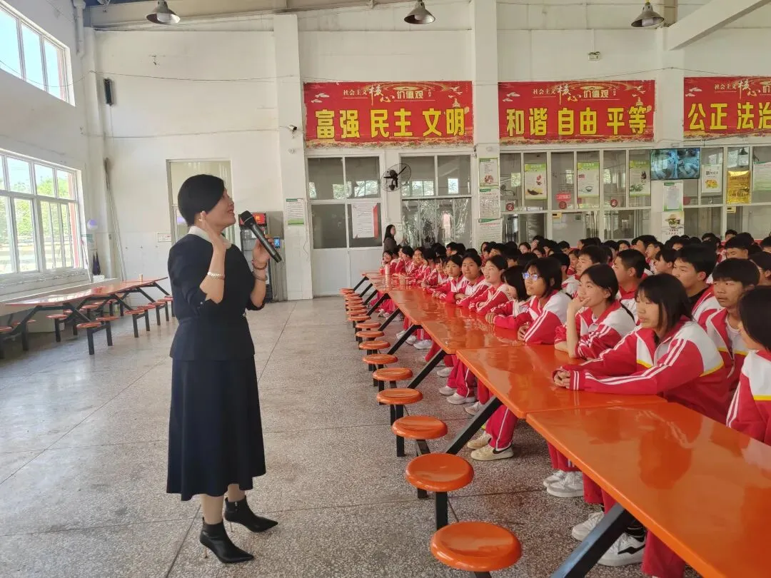 【实中·关工委】关爱中考学子 赋能青春梦想 ——渭南高新区关工委心理健康教育进校园活动圆满举行 第8张