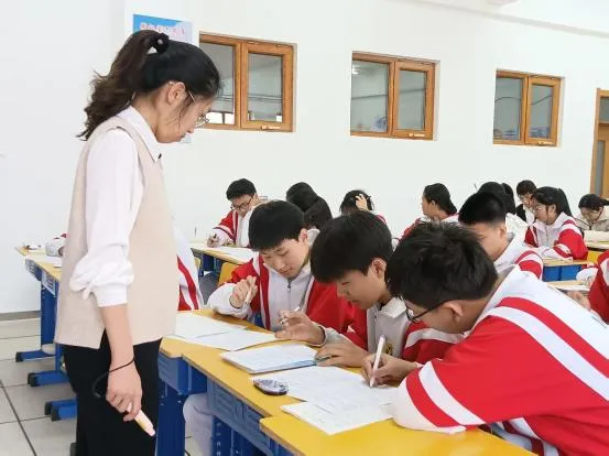 【宁江实验 教学风采】宁江区2026年中考复习研讨会圆满落幕——我校教师展风采,教研员领航明方向 第11张