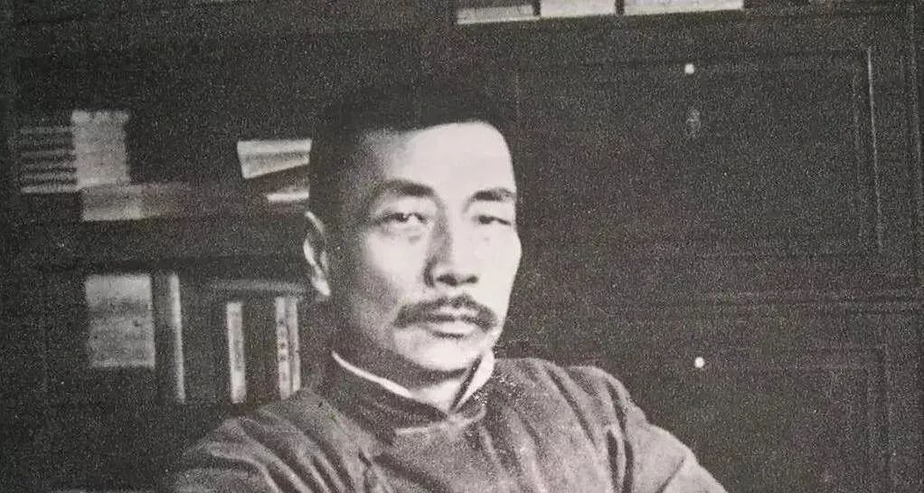 鲁迅文章被移出课本,大批明星却被编入试卷教材,这样做合适吗? 第2张