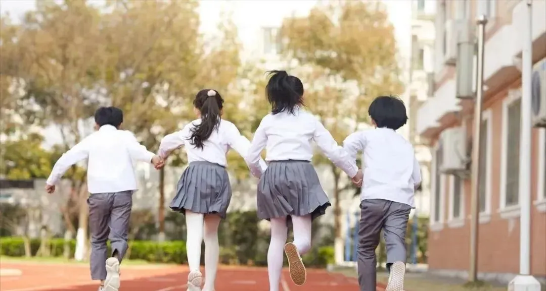 鲁迅文章被移出课本,大批明星却被编入试卷教材,这样做合适吗? 第10张