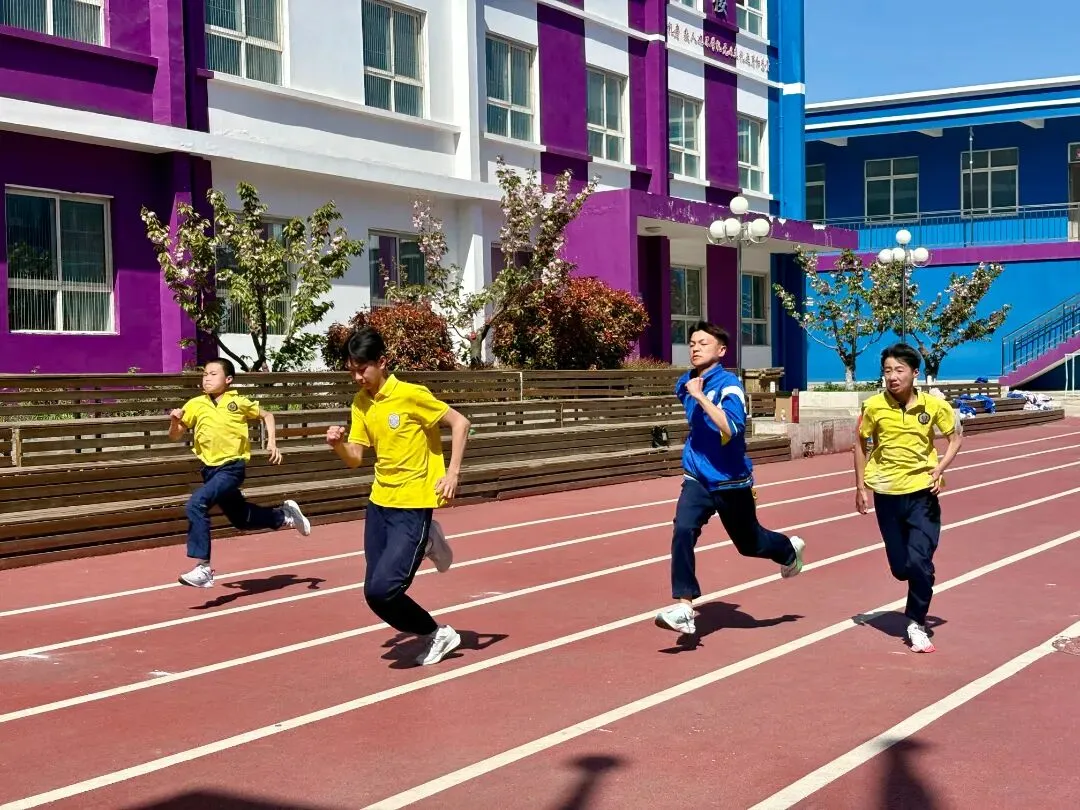 以实战淬炼真功 以模拟决胜中考 第7张