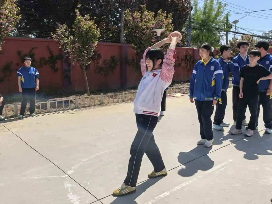 以实战淬炼真功 以模拟决胜中考 第12张