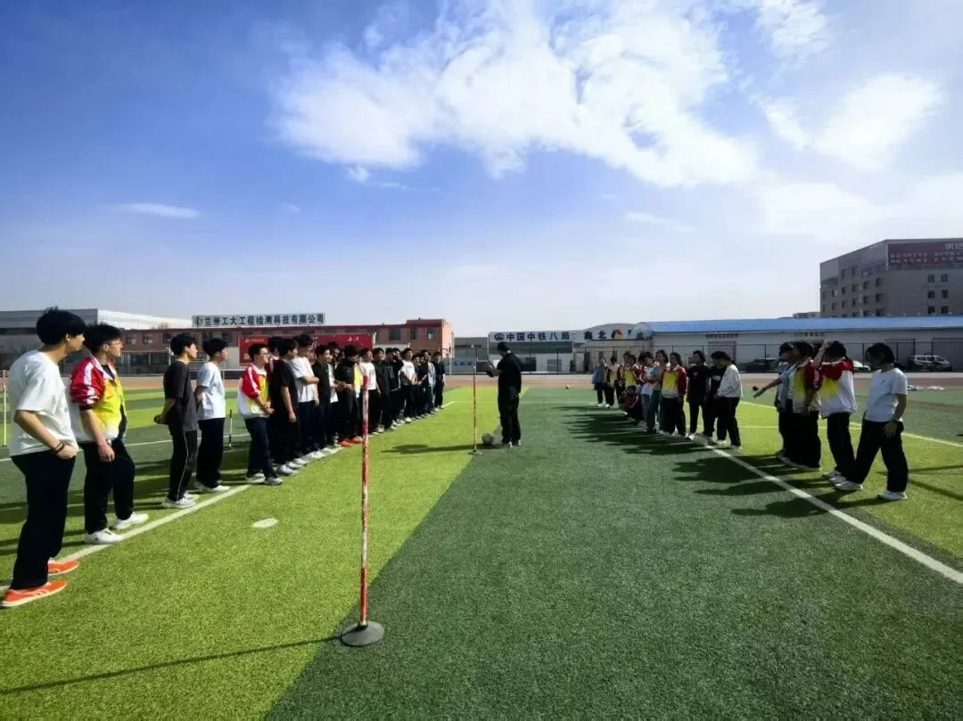 以练促考强体魄 全力以赴备中考——成功中考二校开展体育中考专项训练 第3张