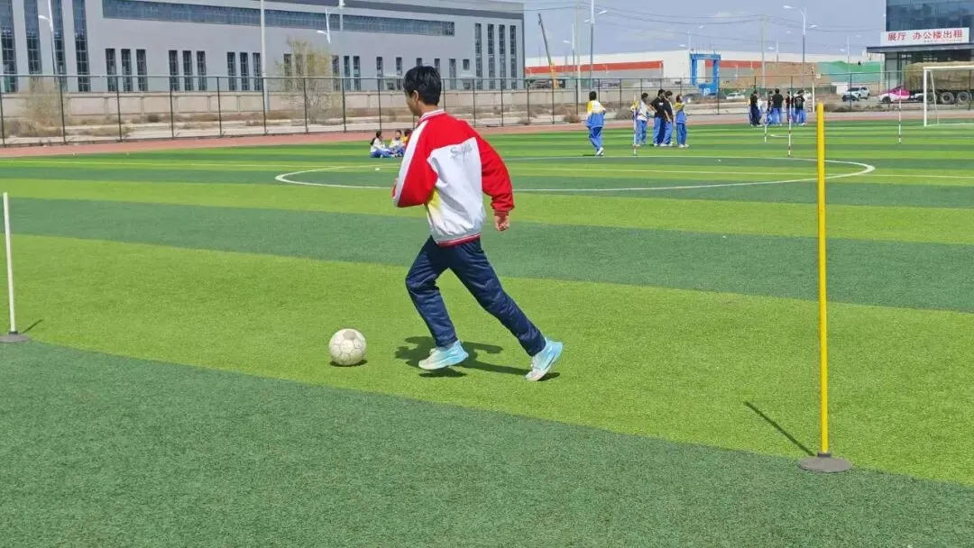 以练促考强体魄 全力以赴备中考——成功中考二校开展体育中考专项训练 第21张