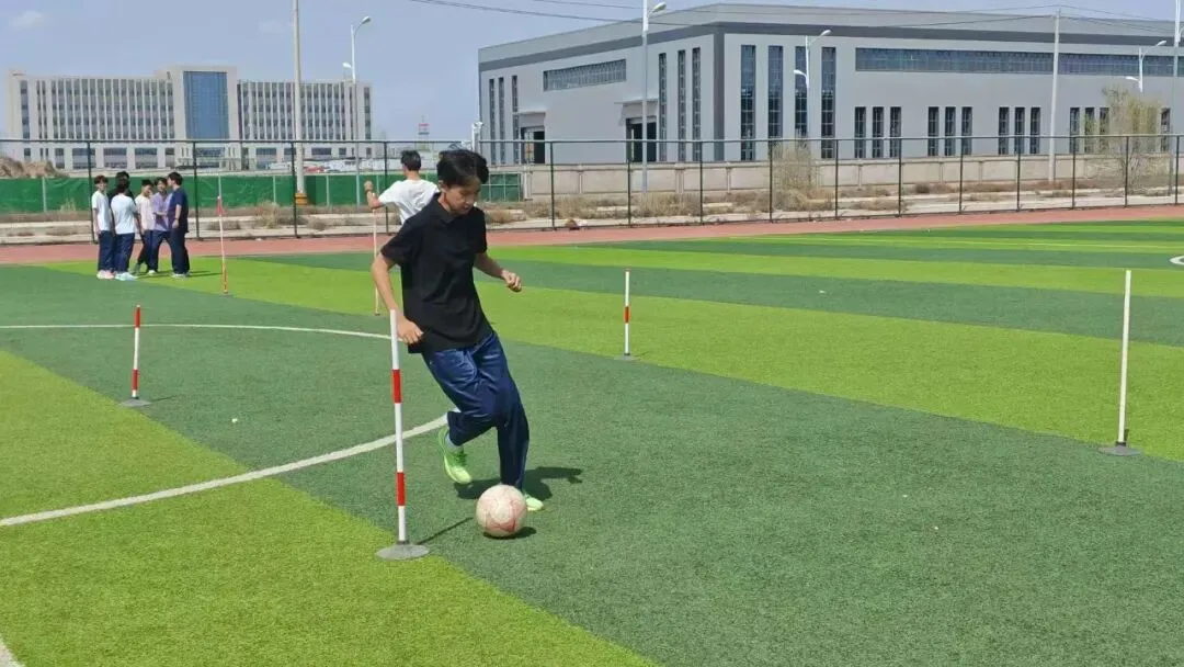 以练促考强体魄 全力以赴备中考——成功中考二校开展体育中考专项训练 第22张