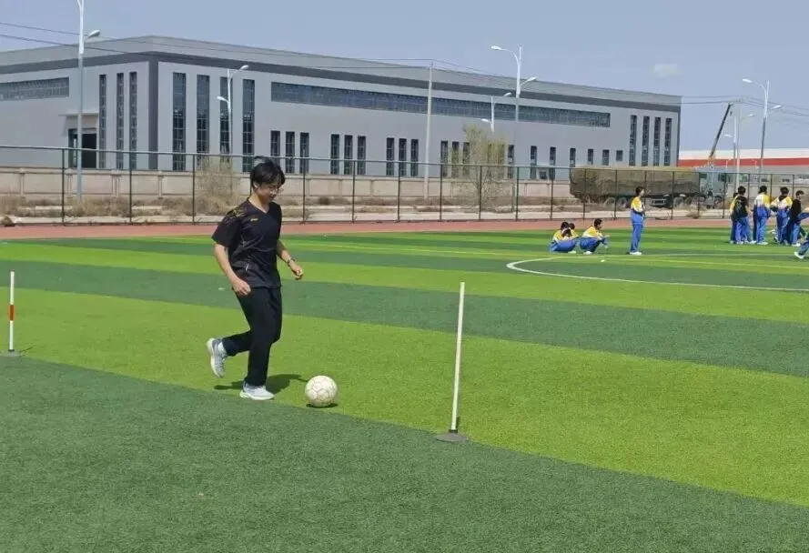 以练促考强体魄 全力以赴备中考——成功中考二校开展体育中考专项训练 第26张