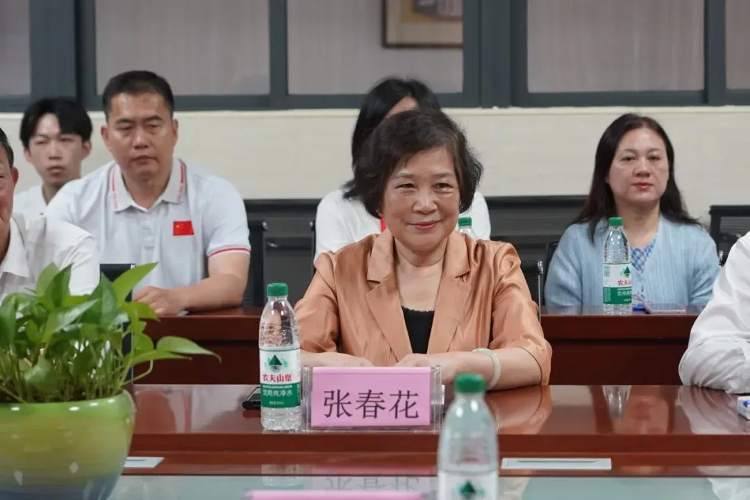 精准调研明方向 凝心聚力备中考 | 龙湖区教师发展中心莅临我校开展教学调研视导活动 第83张