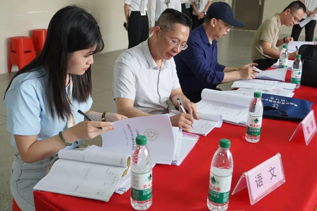 精准调研明方向 凝心聚力备中考 | 龙湖区教师发展中心莅临我校开展教学调研视导活动 第15张