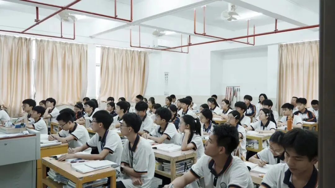 精准调研明方向 凝心聚力备中考 | 龙湖区教师发展中心莅临我校开展教学调研视导活动 第60张