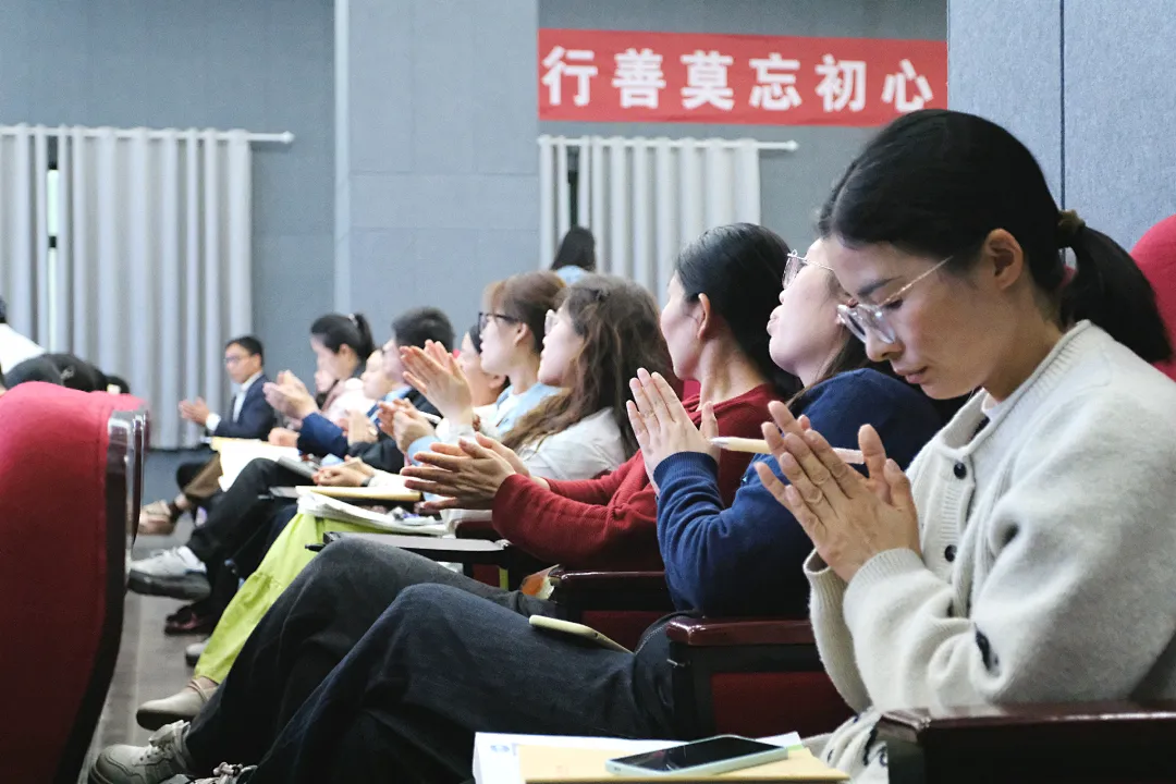 研真题、破考点、强师能!我校这场大赛为高考冲刺注入 “硬核” 力量 第32张