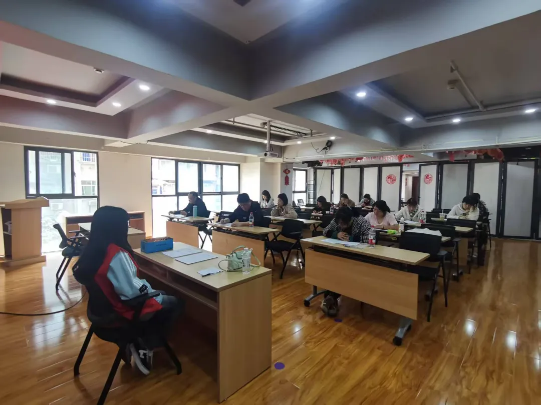 前进街道开展助理社会工作师职业资格模拟考试 第7张