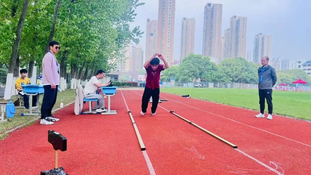 体育中考焕新启航 青春赛场逐梦飞扬 —— 肥西县 2026 年体育平稳有序举行 第11张