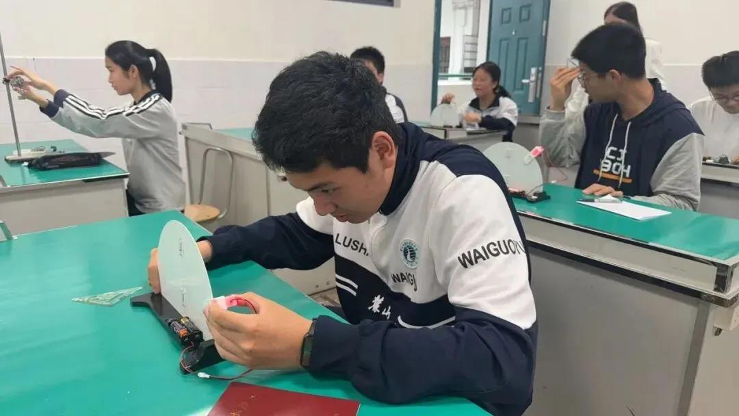 追梦中考 不负韶华——麓山外国语C2303班第七周周刊 第10张